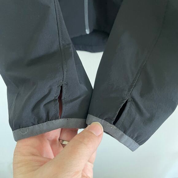 EUC‎ Mountain Hardwear Chocklite Jacket Black Hiking Vented Pockets Wmns Large - Picture 6 of 12